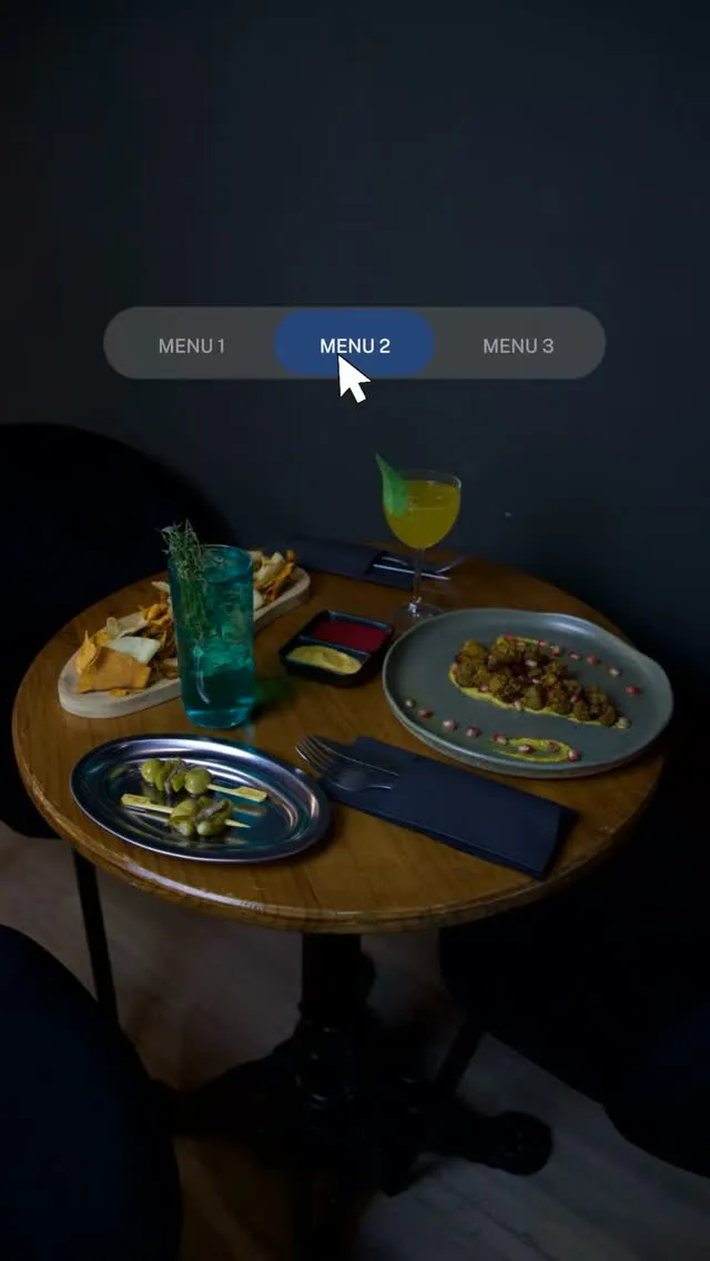 Tres formas de sentarse a la mesa.