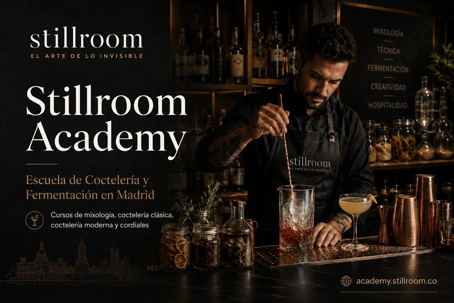 Cartel de Stillroom Academy, escuela de coctelería y fermentación en Madrid, con un bartender removiendo un cóctel en la barra
