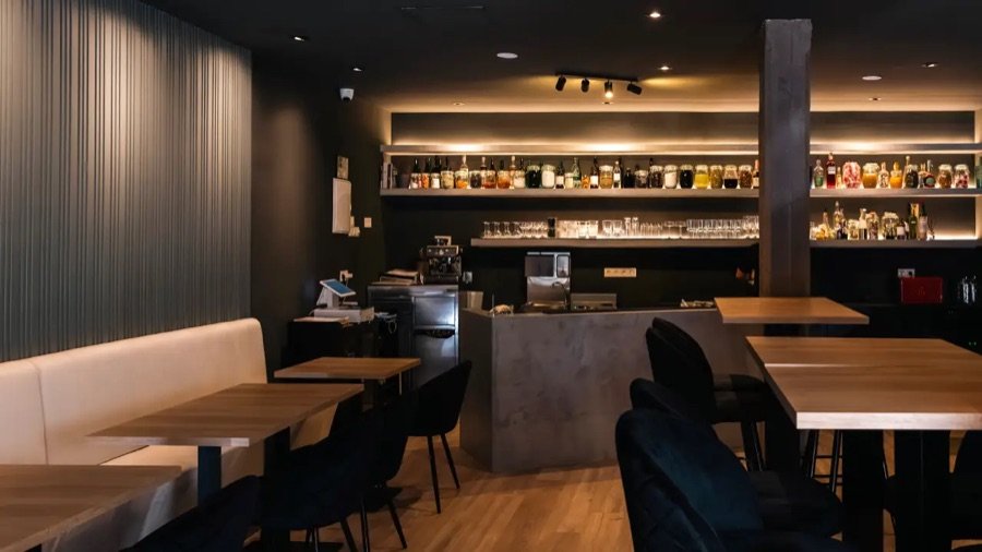STILLROOM en Food & Wine en Español — coctelería de autor de Enzo Ruiz